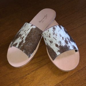 Agave Sky Cowhide Slides